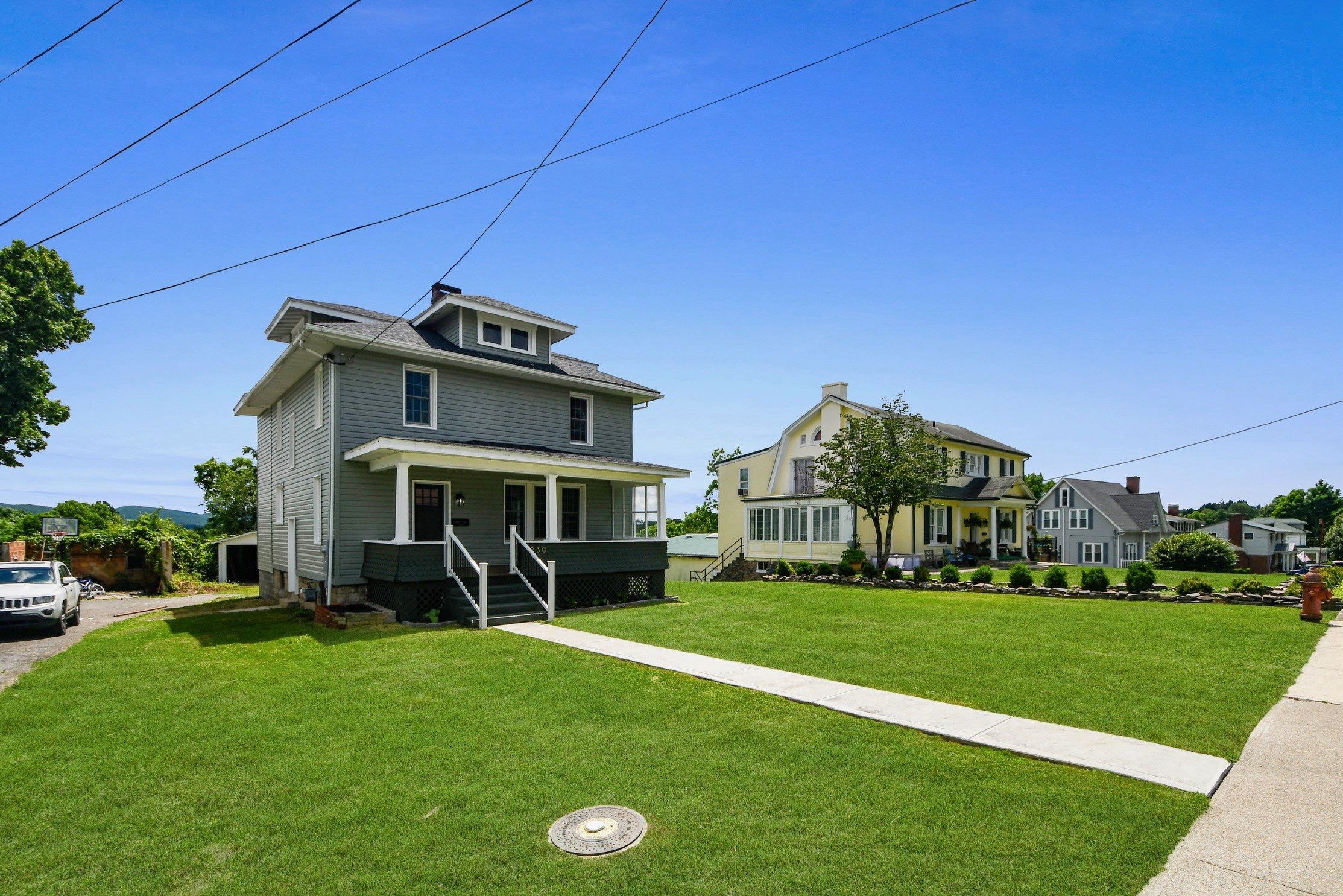 Exterior project photo 6